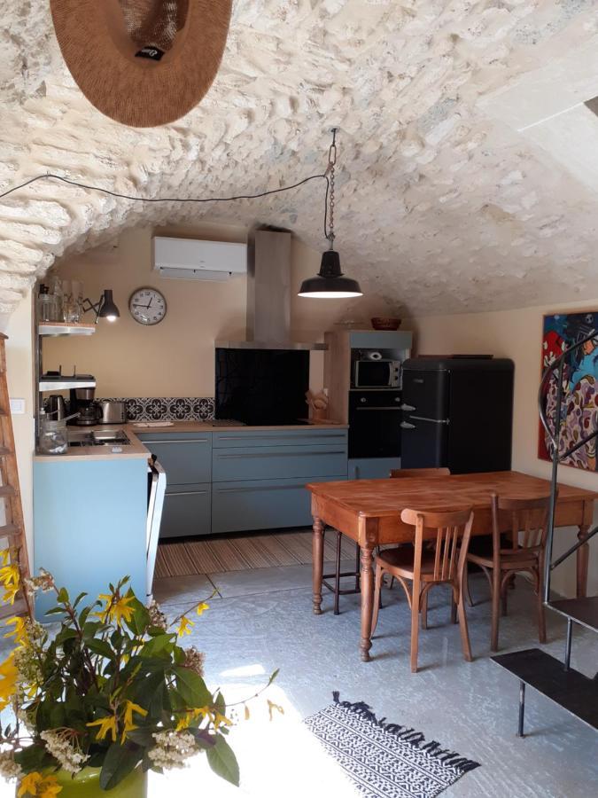 Les Gres Logis De Charme Villa Grignan Eksteriør billede